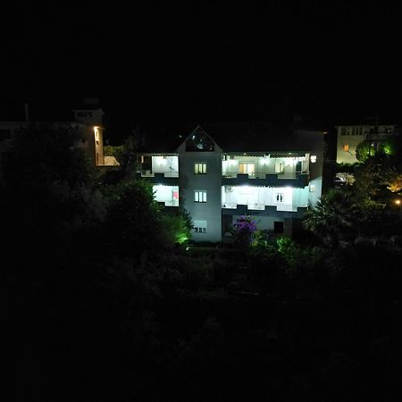 Vila Banushi Gjirokaster Bagian luar foto