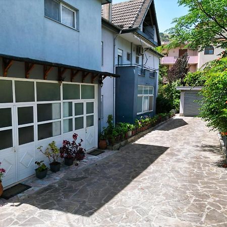 Vila Banushi Gjirokaster Bagian luar foto