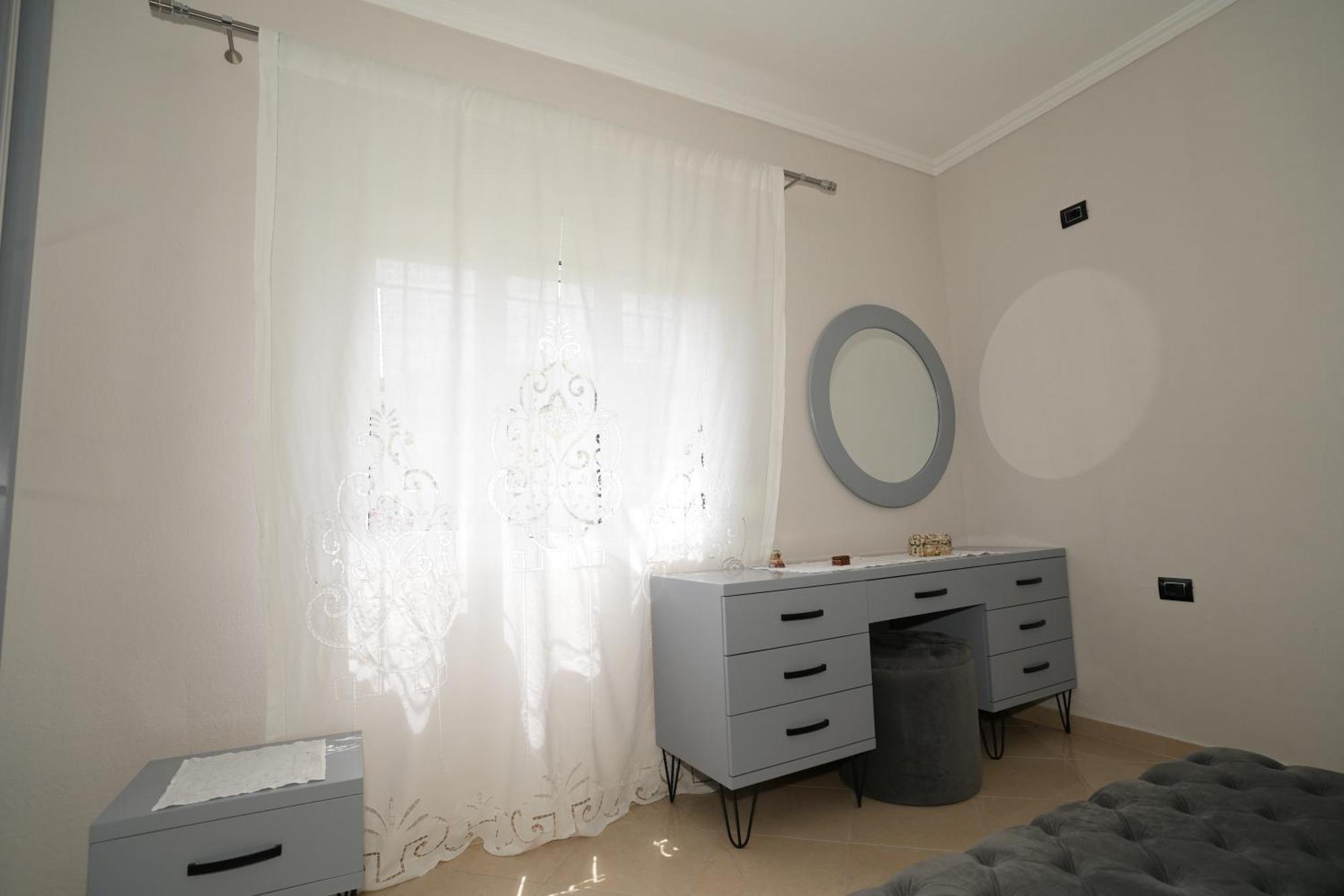 Vila Banushi Gjirokaster Bagian luar foto
