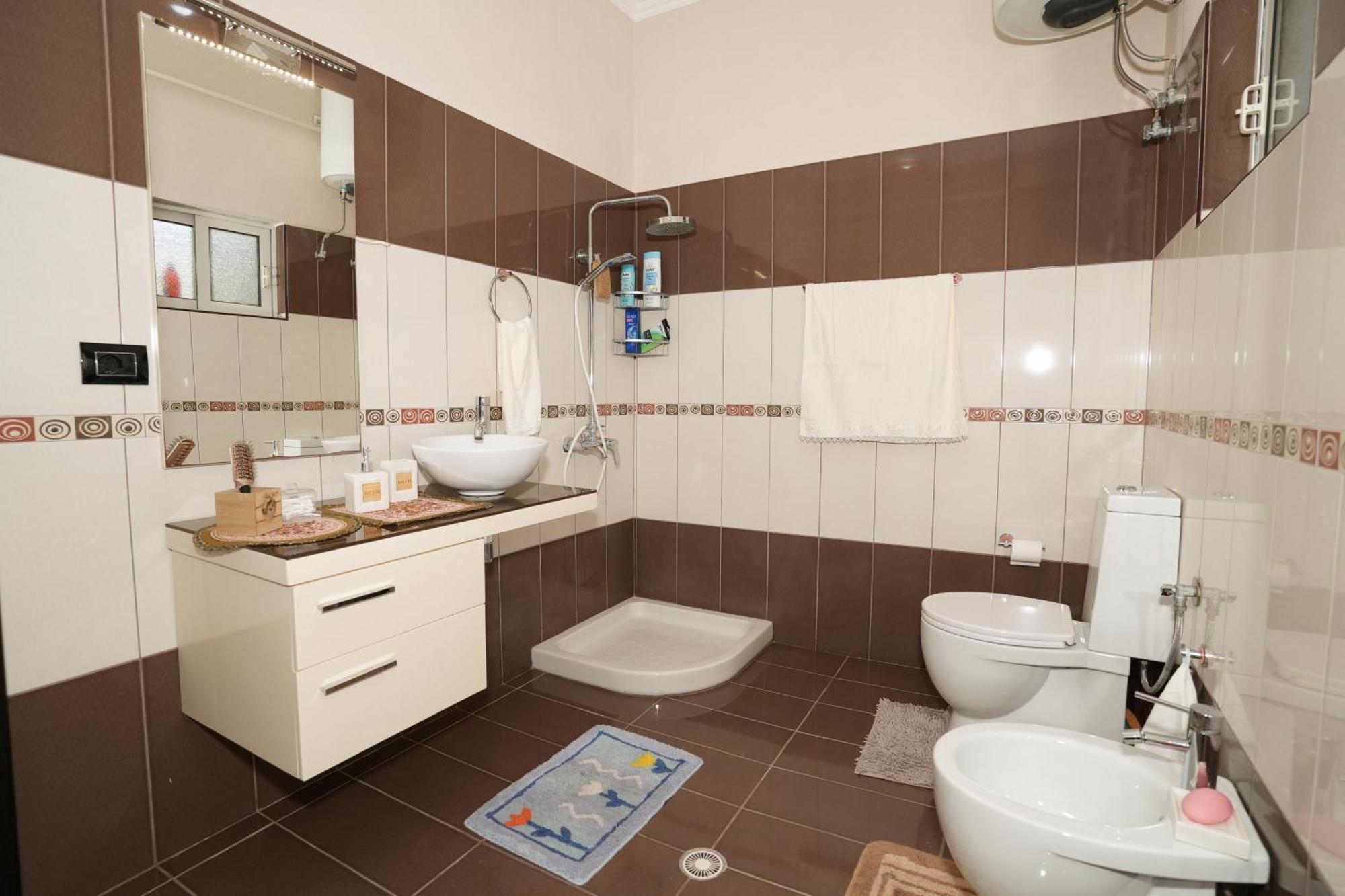 Vila Banushi Gjirokaster Bagian luar foto